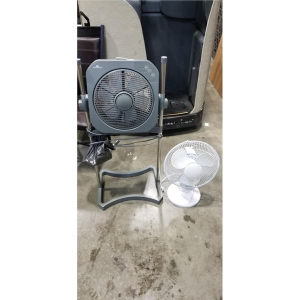 AIR INNOVATIONS FLOOR FAN AND WHITE TABLE FAN