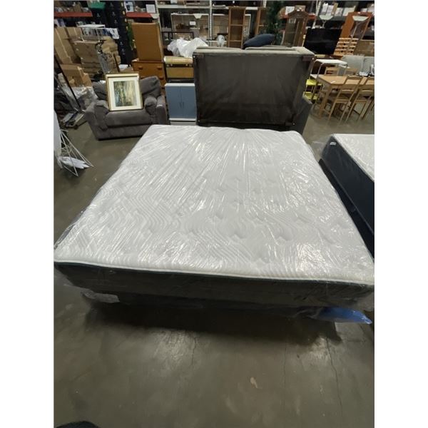 AS NEW LOGAN AND COVE KINGSIZE MATTRESS