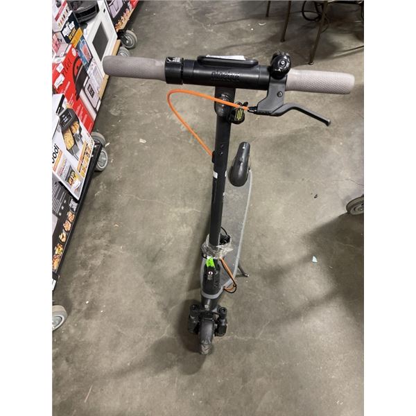 SEGWAY E2 PLUS II ELECTRIC SCOOTER - TESTED WORKING, RETAIL $449