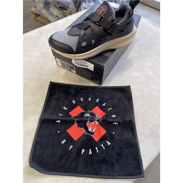 NEW NIKE AIR HUARACHE 20Y24/PATTA SIZE US MENS 8