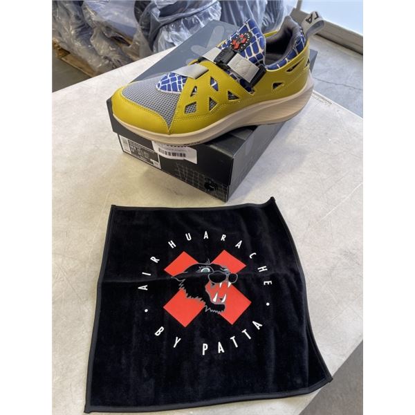 NEW NIKE AIR HUARACHE 20Y24/PATTA SIZE US MENS 10.5