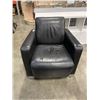Image 1 : MODERN BLACK LEATHER TUB CHAIR