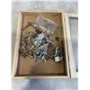 Image 2 : TRAY OF VINTAGE KEYS