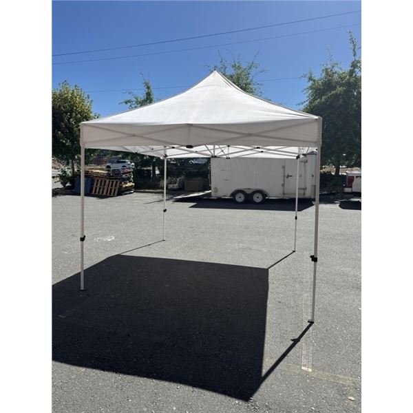 BRAND NEW 10X10FT COMMERCIAL EASY UP SHELTER, WHITE TOP, EASY UP AND DOWN, WITH CARRY BAG RETAIL $49