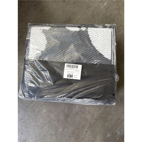 NEW 6X9FT BLACK AND WHITE REVERSIBLE WATERPROOF OUTDOOR / CAMPING / PICNIC CARPET IN ZIPPERED BAG