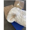 Image 2 : NEW 50 X 60 PLUSH WHITE SOFT THROW BLANKET AND 2 NEW SETS OF STANDARD SIZE PILLOW CASE SETS, LUXURIO