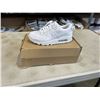 Image 1 : NEW NIKE AIR MAX 90 WOMENS WHITE, SIZE US 5