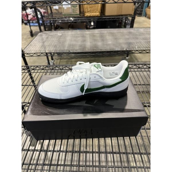 NEW NIKE FIELD GENERAL SHOES - SIZE 8