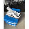 Image 3 : 2 NEW PAIRS OF SAMBA OG EL 1 SIZE 5.5K