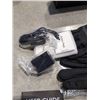 Image 5 : 2 PAIRS OF HEATED GLOVES