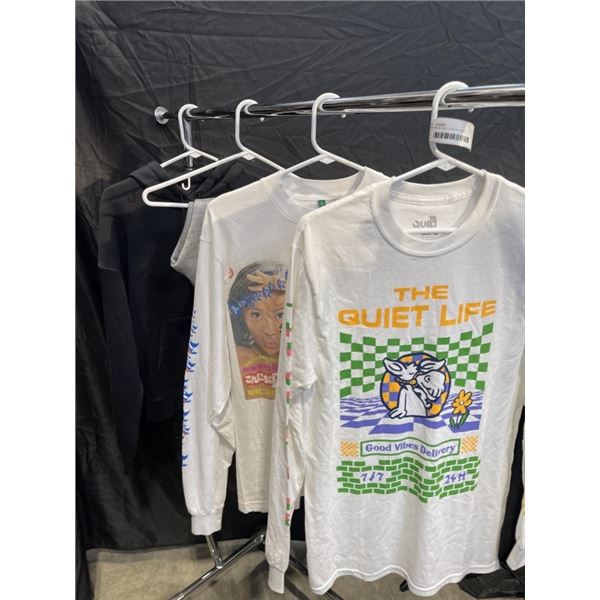 NEW MENS NIKE JORDAN HOODY, HOODRICH SWEATS, AND 2 T-SHIRTS - SIZE SMALL