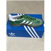 Image 4 : NEW PAIR OF ADIDAS GAZELLE SHOES SIZE US 7.5