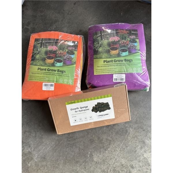 14 NEW 10 GALLON PLANT GROW BAGS, 7 COLORS, AND NEW PACK OF 50 HYDROPONIC GROWTH SPONGES