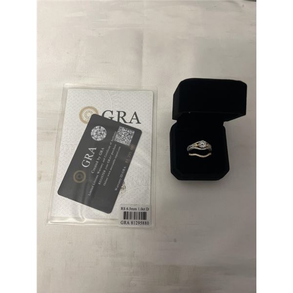 NEW S925 1.0CT MOISSANITE LAB DIAMOND WEDDING/ ENGAGEMENT RING SET, SIZE 7.5, MOUNTED IN 925 STERLIN