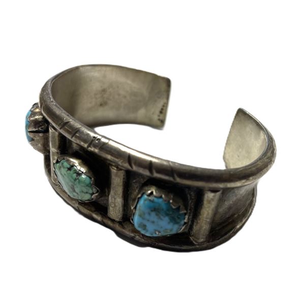 Sterling Silver bracelet with blue stones