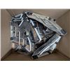 Image 1 : Box of Decorative Power Source Shelf Brackets