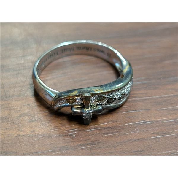 The Bradford Exchange 9.25 Silver Sterling Ring w/ Certificate and House in original case