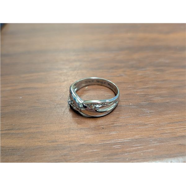 The Bradford Exchange 9.25 Silver Sterling Ring w/ Certificate and House in original case