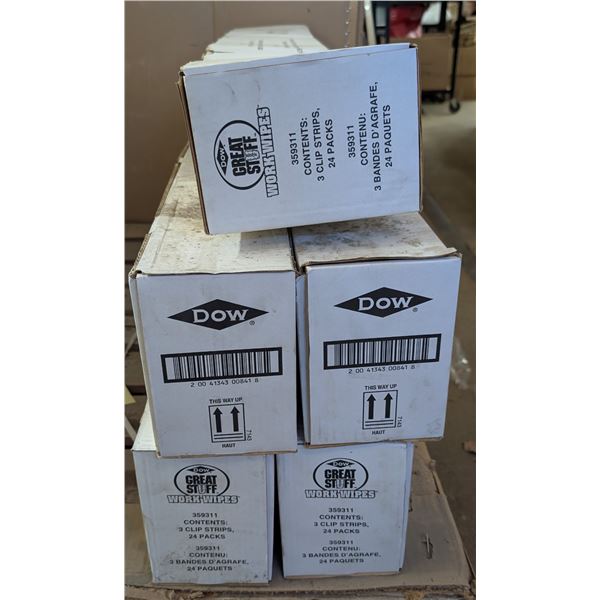 (5) Boxes Full of "Great Stuff" Package Work Wipes w/ Clips
