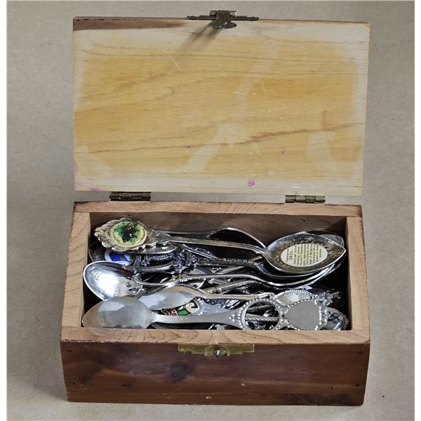 Wooden Box, Souvenir Travel Spoons