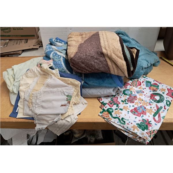 blankets, sheet, table cloth