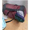 Image 3 : sleeping bag + fleece blankets/towels