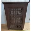Image 1 : laundry hamper