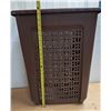 Image 2 : laundry hamper