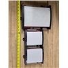 Image 1 : 3 delta control panels