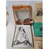 Image 2 : 4 piece bar set, rulers and books