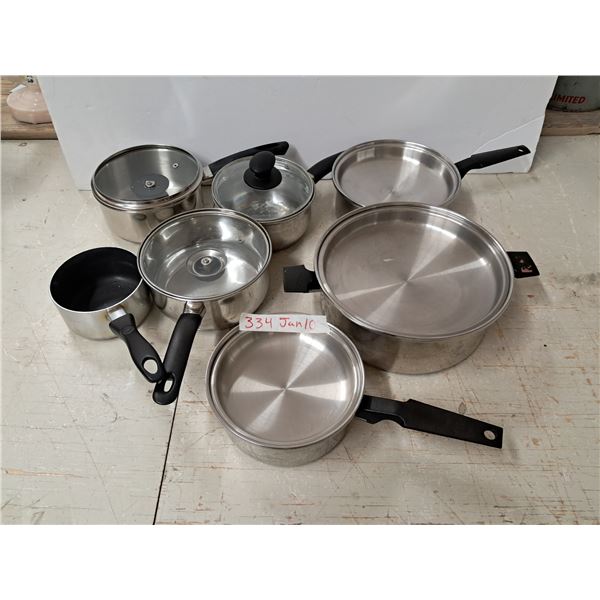 7 pots 1 missing a lid