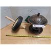 Image 1 : bird feeder and wheel