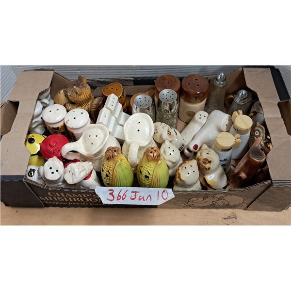 salt + pepper shakers