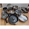 Image 1 : pots + pans