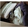 Image 2 : box of towels