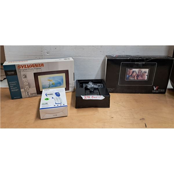 2 digital picture frame + digital thermometer