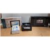 Image 1 : 2 digital picture frame + digital thermometer