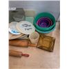 Image 3 : tupperware lot + rolling pins
