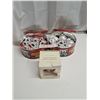 Image 1 : christmas tree bulbs