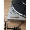Image 3 : record player