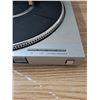 Image 4 : record player