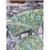 Image 2 : Set of 4 kitchen chairs- 34"H