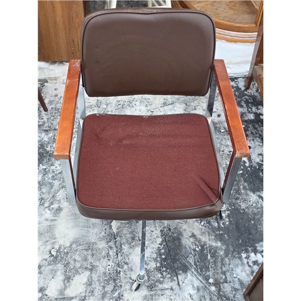 Rolling chair- 30"H