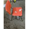 Image 2 : Leather chair with folding foot stool- 35"H