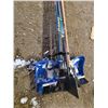 Image 2 : Shovels, brooms and ice scrapper