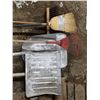 Image 2 : Shovels and brooms