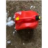 Image 2 : Gas can