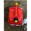 Image 3 : Gas can
