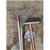 Image 2 : Rakes, brooms and edger