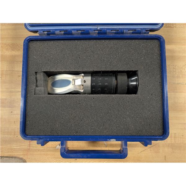 Danrich Refractometer w/ Case